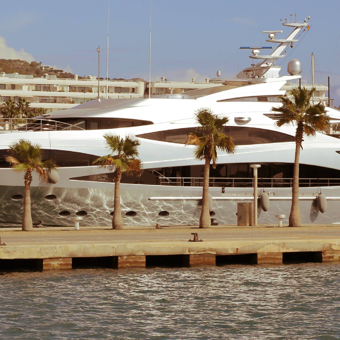 hero_luxury-lifestyle